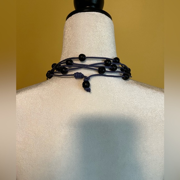 Necklace-one-of-a-kind, leather and lava beads - Picture 5 of 8